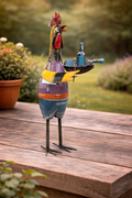 Haan van gerecycled ijzer met viool